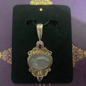 Chalcedony, Blue Topaz w/ Garnet